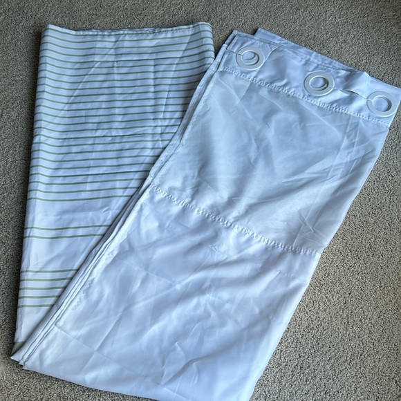 SAGE GREEN AND WHITE SHOWER CURTAIN - Picture 2 of 6